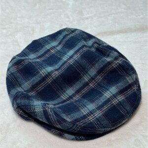 Old Navy Size small / medium blue plaid, lined paddy/flat cap hat w/ front snap